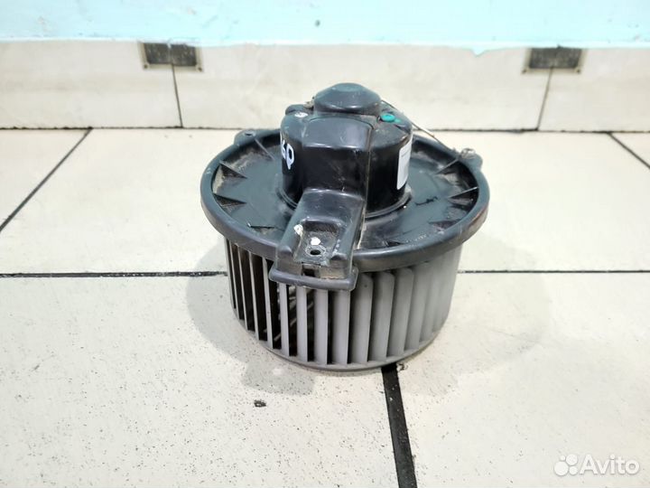 Моторчик печки Toyota Noah R60