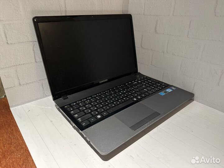 Шустрый ноутбук Samsung NP300E5C на core i5