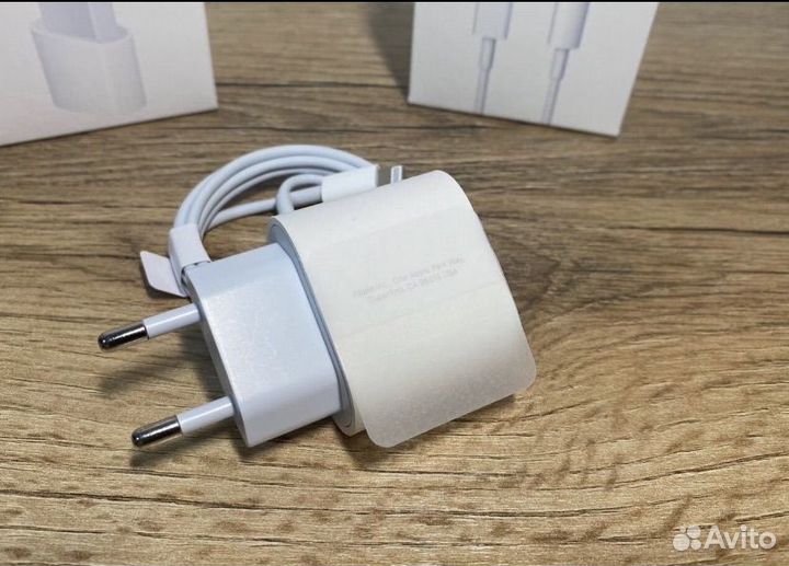 Зарядка на iPhone 20w