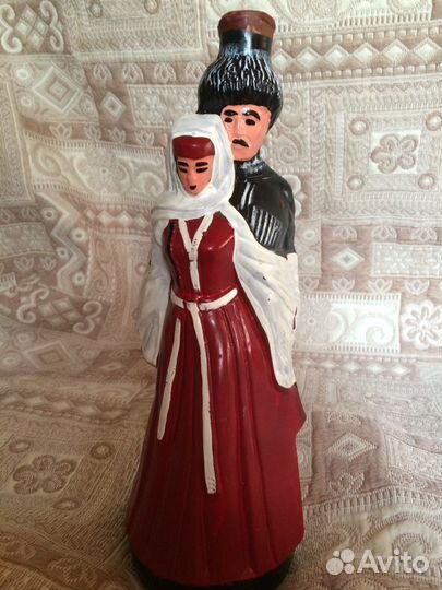 Керамика: бутылки, кружки в коллекцию