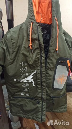 Куртка демисезонная для мальчика новая 152