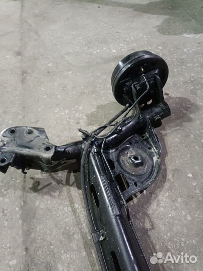 Балка задняя Nissan Cube BZ11