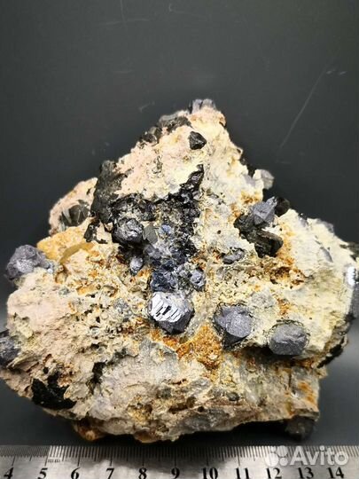 Друза: галенит, сфалерит, кальцит. Дальнегорск