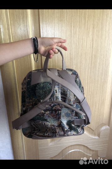 Рюкзак школьный