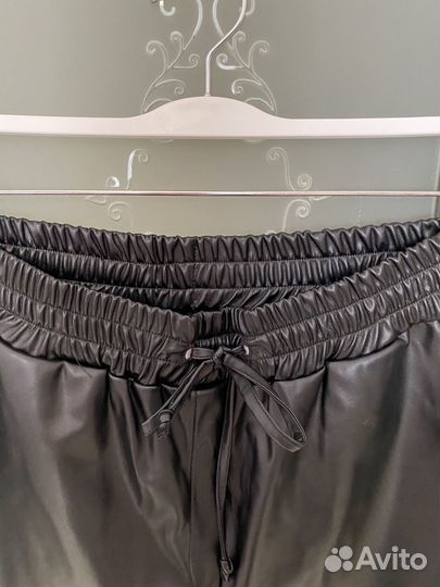 Шорты женские кожаные