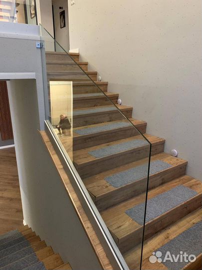 Лестничные ограждения из стекла