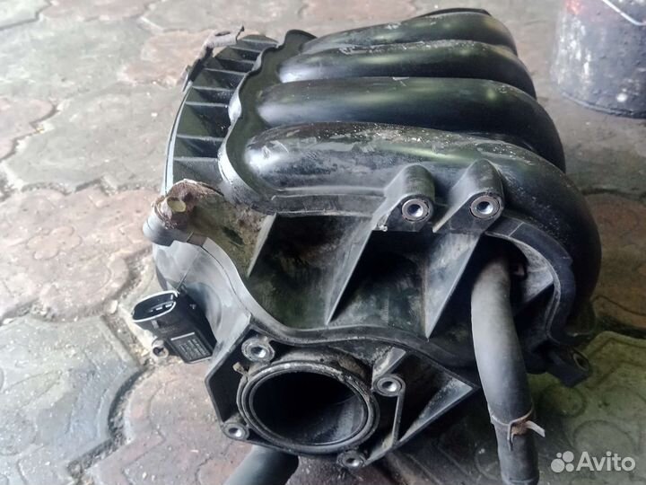 Впускной коллектор на Киа Рио 3