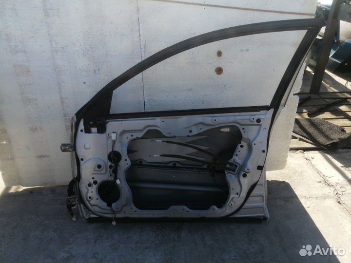 Дверь передняя правая Nissan Teana J32