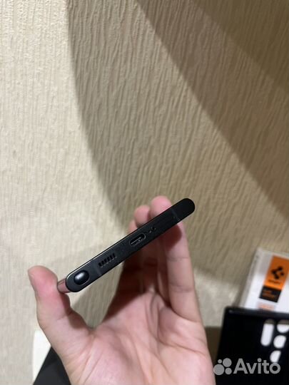 Samsung Galaxy S22 Ultra, 12/256 ГБ