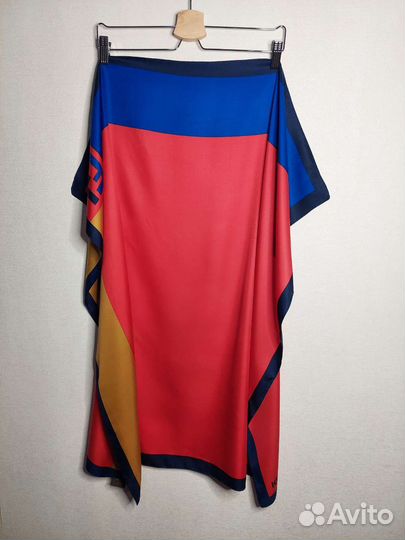 Платок Fendi оригинал, 90*90 см