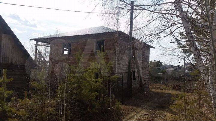 Дом 245 м² на участке 8,6 сот.