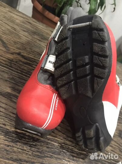 Лыжные ботинки