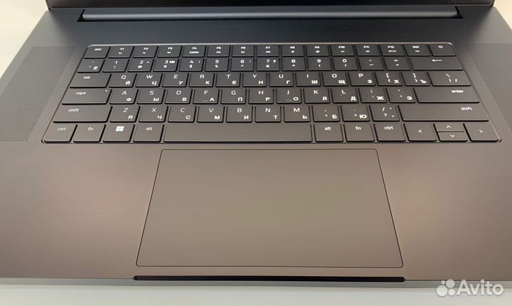 Razer Blade 17 RTX3080ti/i7-12800H/32G/1T Новье