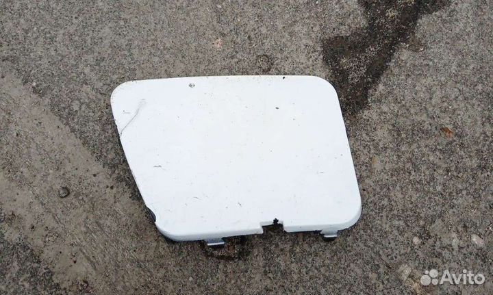 Заглушка заднего бампера белая renault logan