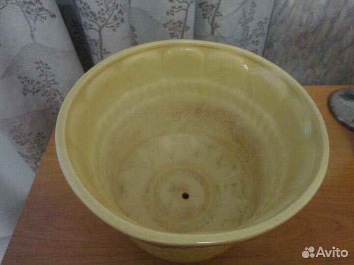 Керамические горшки для цветов. Напольные