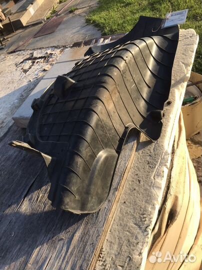 Локер киа каренс 2002-2006