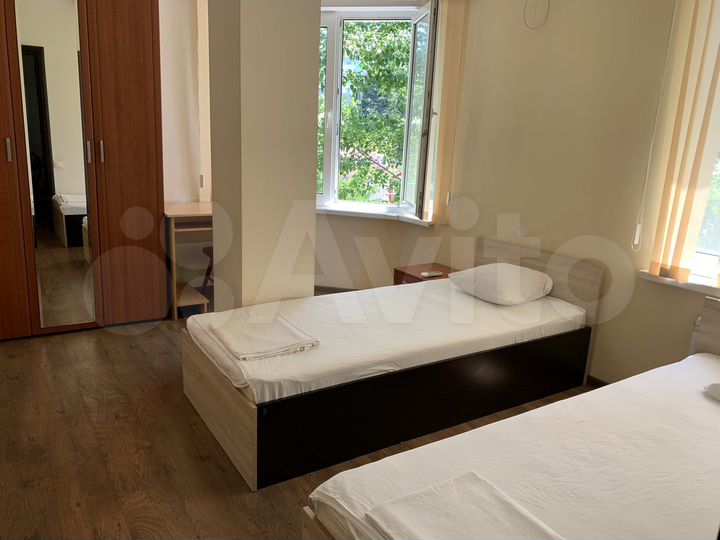 2-к. квартира, 55 м², 4/8 эт.