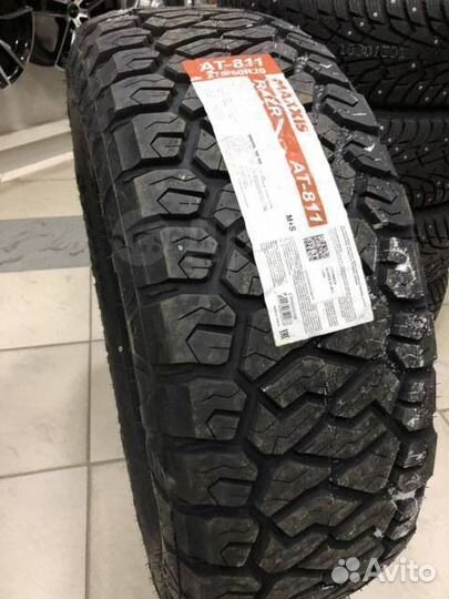 Maxxis AT-811 Razr AT 265/70 R16