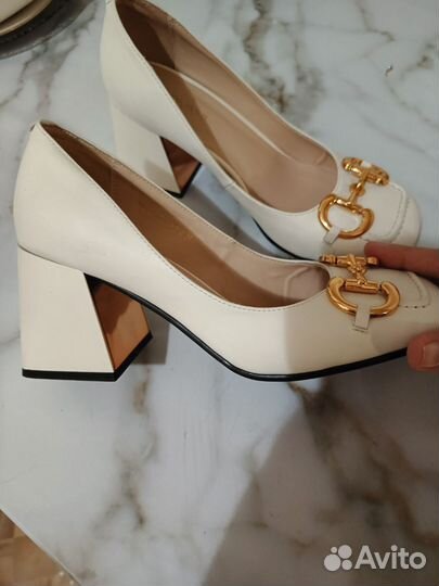 Туфли женские белые 37 covani