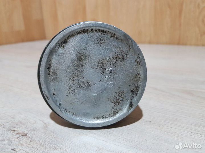 Поршень с шатуном Mitsubishi L300 P0 4G63 1997