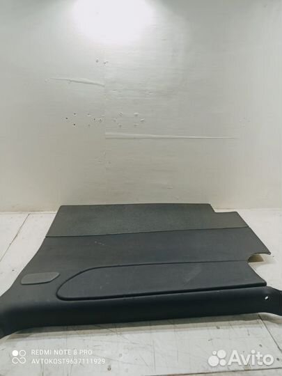 Обшивка задний правой двери Mercedes Vaneo W414