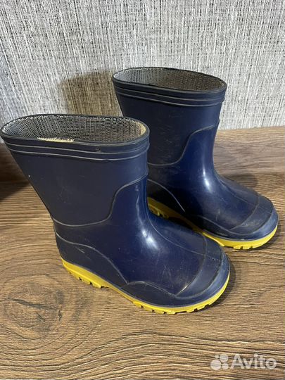 Резиновые сапоги 24