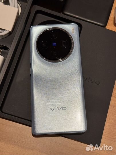 vivo X100, 12/256 ГБ