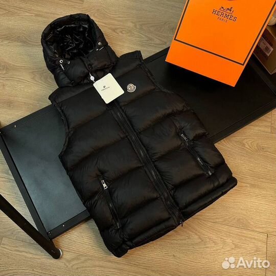 Жилетка Moncler