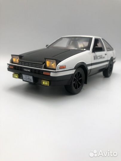 Модель автомобиля Toyota Sprinter Trueno AE86 1:24