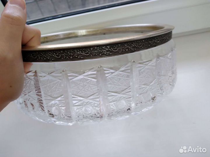 Ваза с ободком для фруктов