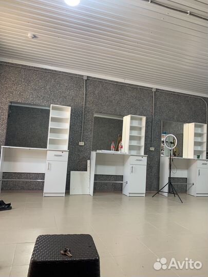 Стол для парикмахера