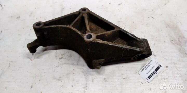 Кронштейн МКПП saab 9000