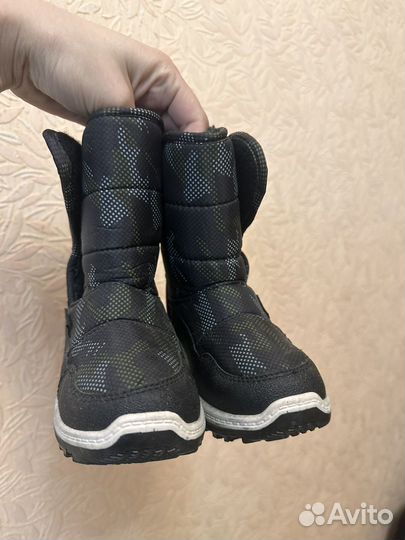 Зимнии дутики на мальчика