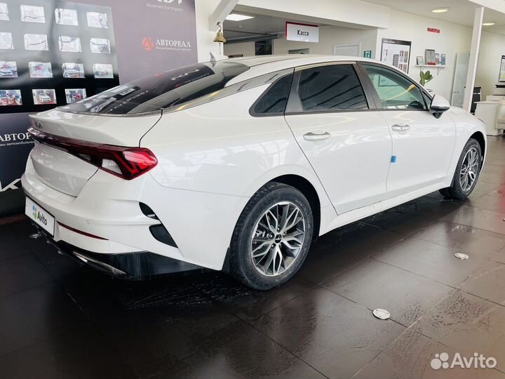 Kia K5 2.0 AT, 2022