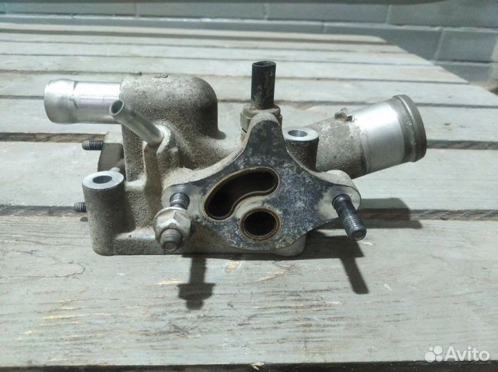 Тройник системы охлаждения Chevrolet Cobalt седан