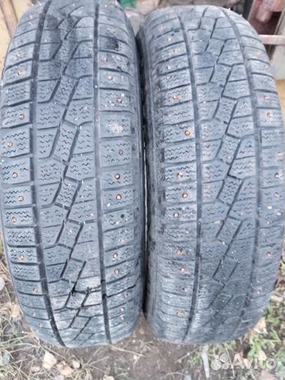 Kumho I'Zen Stud Snow KW11 225/70 R16
