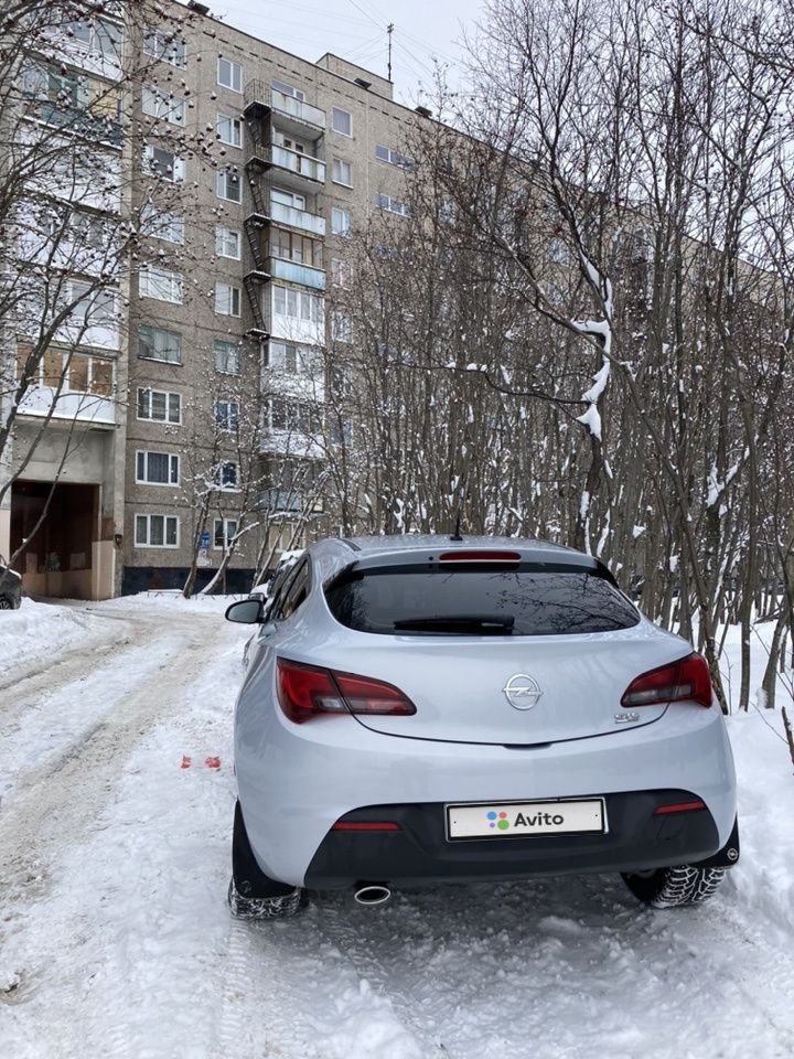 Opel Astra GTC: фото владельца