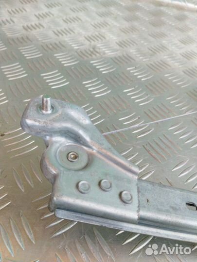 Стеклоподъемник задний правый Renault Logan 2