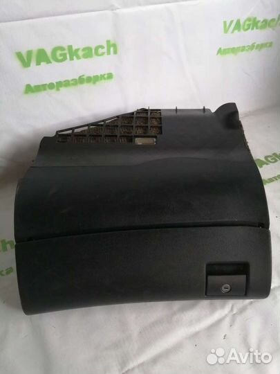 Бардачок Audi A4 B5