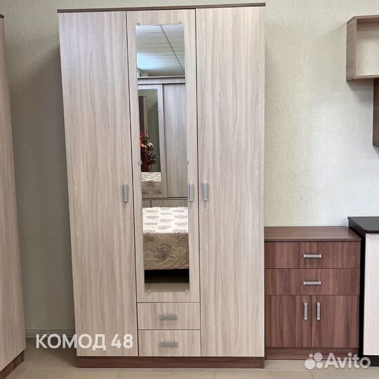 Шкаф гардероб с дверьми
