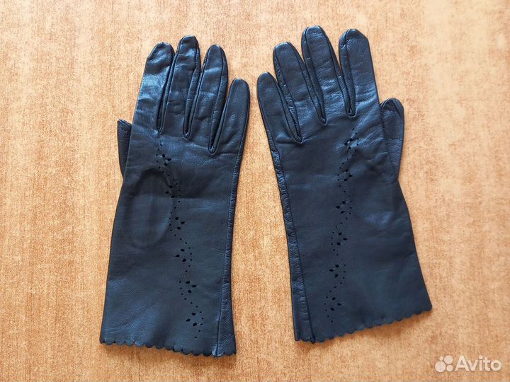 Перчатки женские кожаные новые
