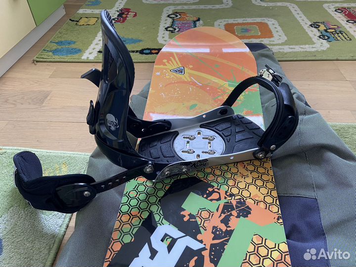 Сноуборд Black Fire 163см + крепления + чехол