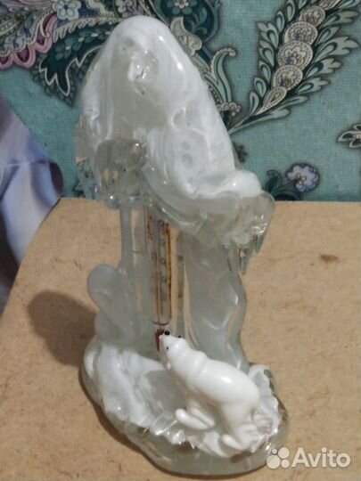 Ледовая гора и медведь Германия