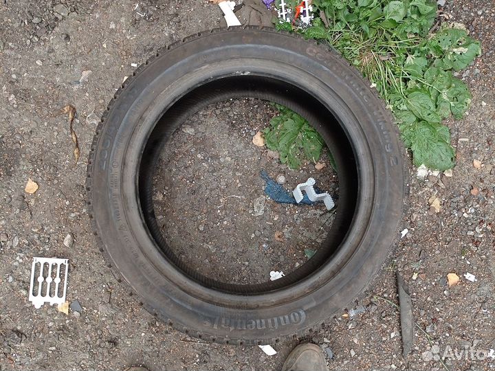 Continental ContiWinterViking 2 23.5/45 R17