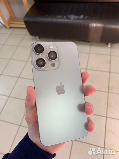 iPhone XR б/у 128Gb в корпусе 15 Pro