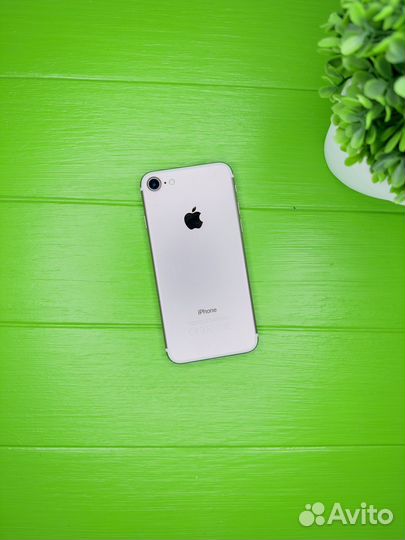 iPhone 7 128gb розовый;