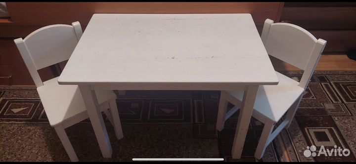 Кровать, стол и 2 стула, для деток