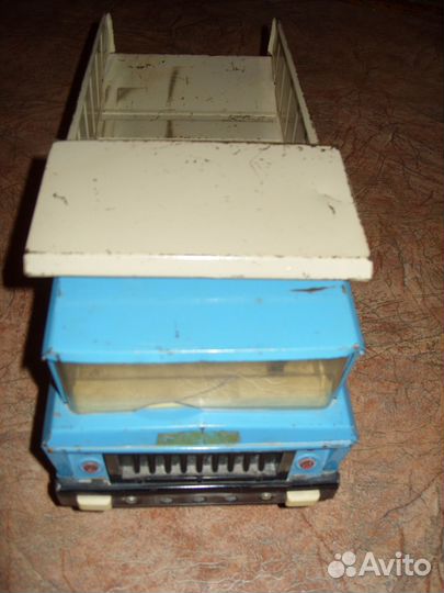 Игрушки машина большая