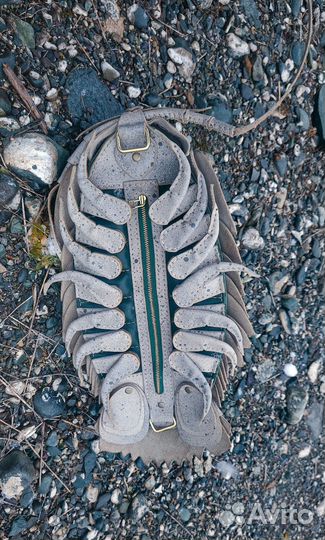 Сумка слинг изопод из натуральной кожи