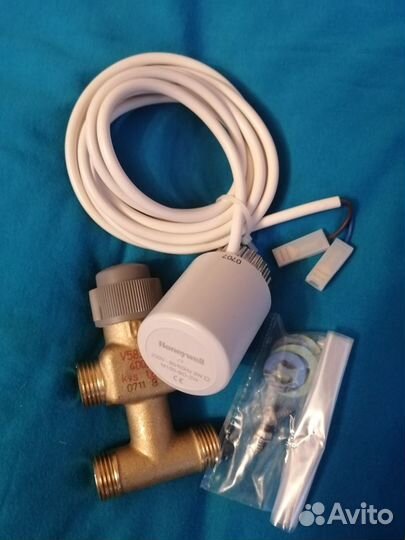 Клапан с сервоприводом Honeywell для фанкойла